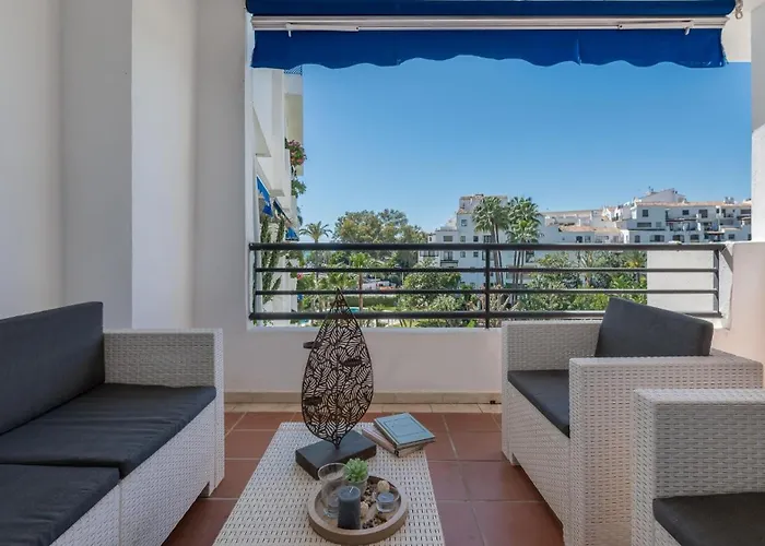 Mediterranean Getaway Seaviews At Puerto Banus *
