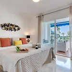 Mediterranean Getaway Seaviews At Puerto Banus Apartamento Marbella