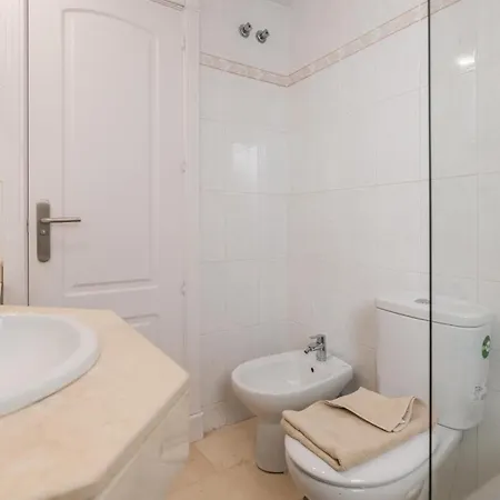Mediterranean Getaway Seaviews At Puerto Banus Апартаменты *