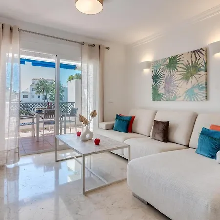Mediterranean Getaway Seaviews At Puerto Banus Апартаменты *