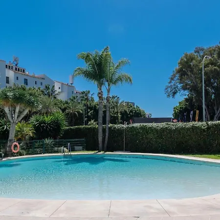 Апартаменты Mediterranean Getaway Seaviews At Puerto Banus