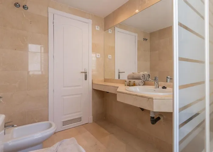 Mediterranean Getaway Seaviews At Puerto Banus Apartmán